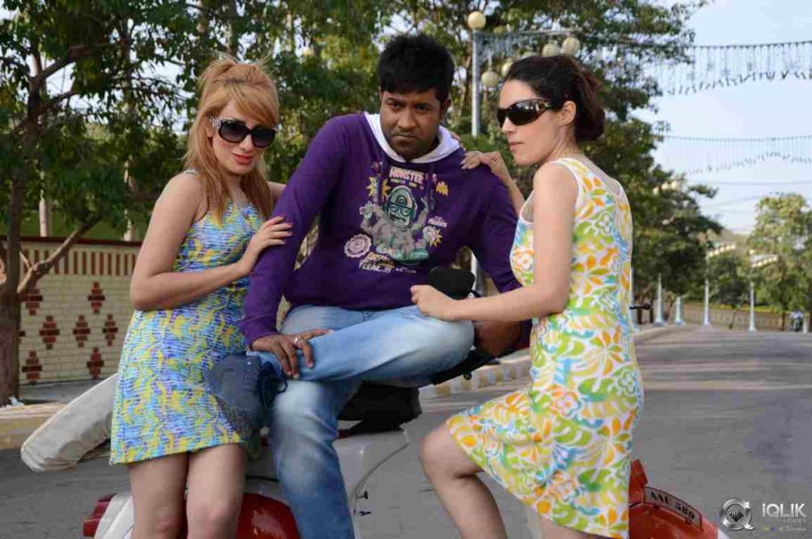 Athadu Aame O Scooter